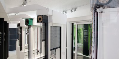 Rollladenvielfalt in der TMP Fensterausstellung